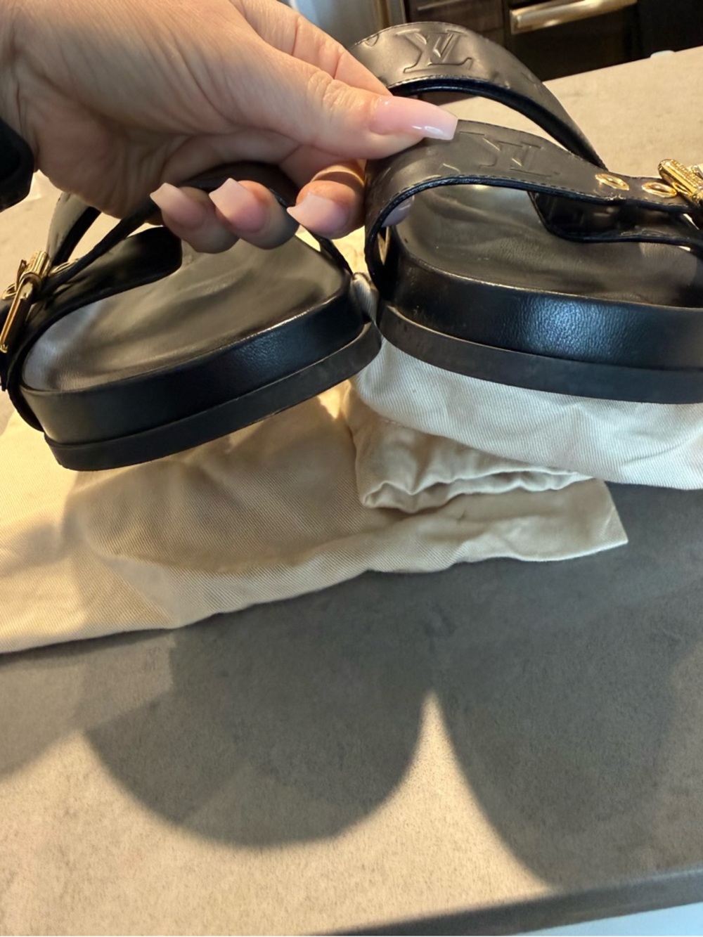 Bom Dia Flat Comfort Mule Black EU 38.5 Louis Vuitton LV - Picture 6 of 15